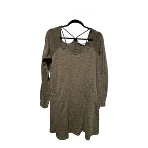 Long Sleeve Dress with Crisscross Back, Green, L